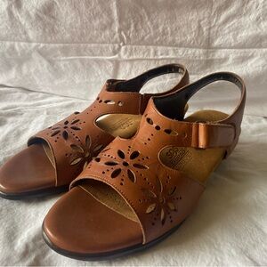 SAS sunburst heel strap sandal